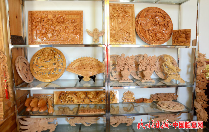 喇嘛川木雕 (5).JPG