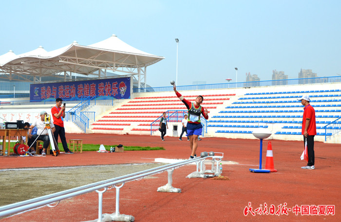 大众男子铅球.jpg